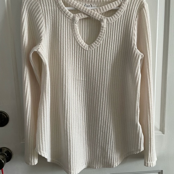 24/7 Maurice’s Cross Front Cream Sweater - Picture 4 of 4